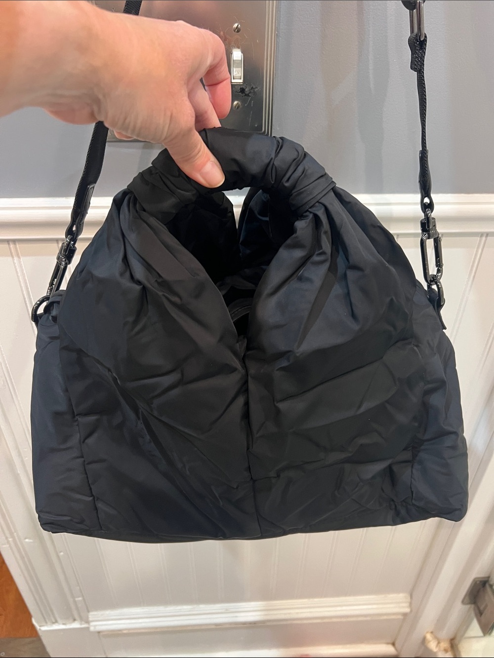 lululemon athletica Black Quilted Crossbody Puffer Bag